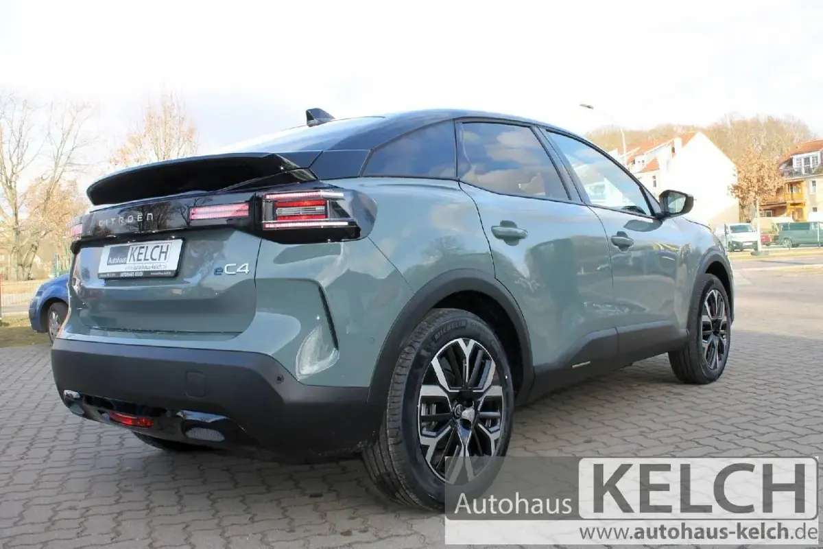 Gebraucht Citroën e-C4 114 kW (156 PS) 2025 Grau Limousine