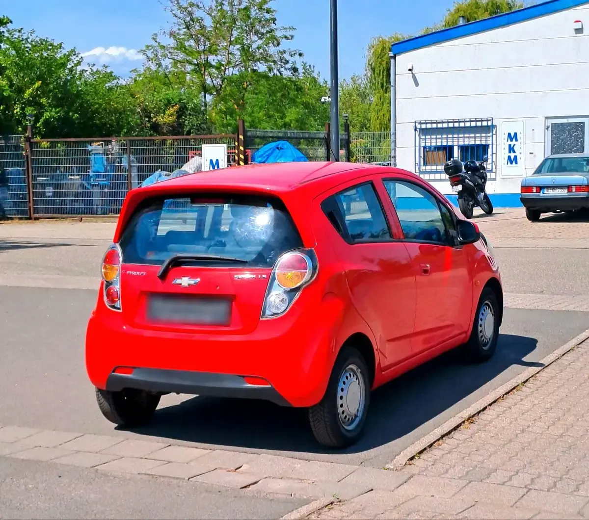 Second-hand Chevrolet Spark LS 68 CP (50 kW) 2011 Roșu Hatchback