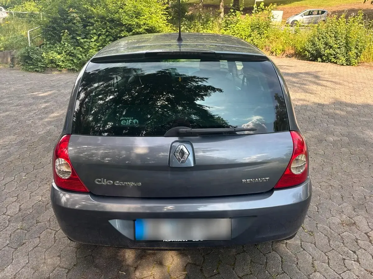 Gebraucht Renault Clio II 75 PS (55 kW) 2006 Grau Kleinwagen