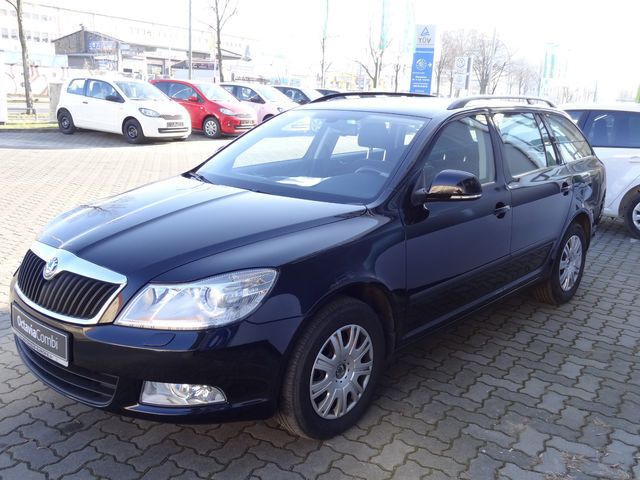 Gebraucht Skoda Octavia Ambition 140 PS (102 kW) 2012 Schwarz Kombi