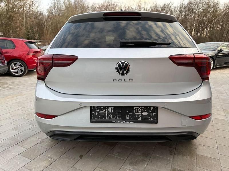 Gebraucht VW Polo Style 95 PS (69 kW) 2022 Silber Kleinwagen