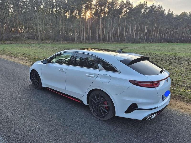 Gebraucht Kia ProCeed GT 204 PS (150 kW) 2018 Weiß Coupé