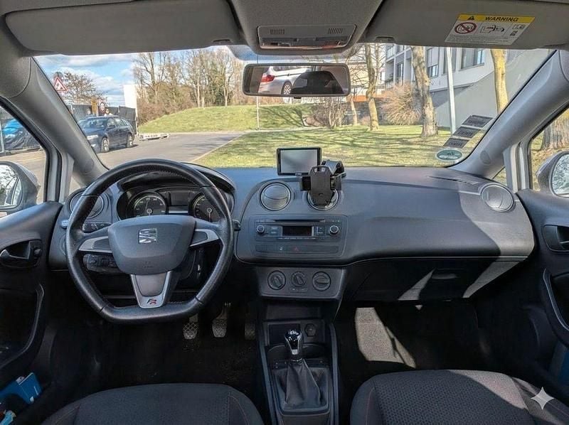 Gebraucht Seat Ibiza FR 105 PS (77 kW) 2015 Weiß Limousine