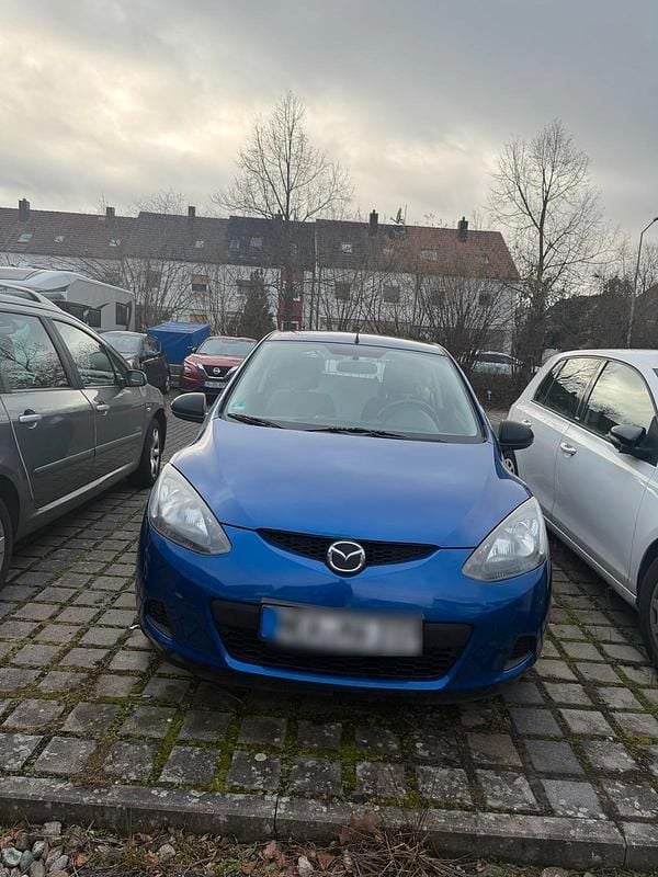 Gebraucht Mazda 2 74 PS (54 kW) 2009 Blau Kleinwagen