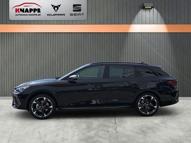 Second-hand Cupra Leon 150 CP (110 kW) 2024 Negru Break
