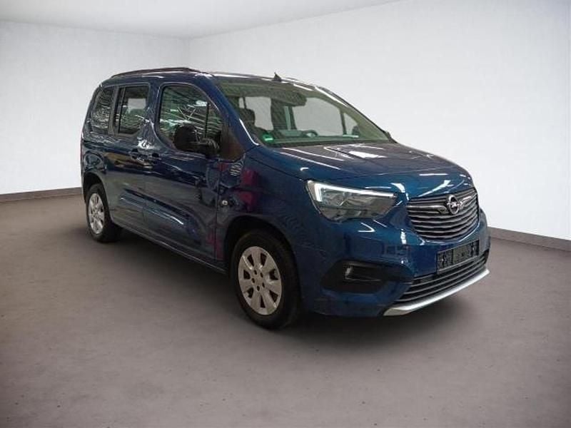 Blau Gebraucht 2023 Opel Combo-e Life Ultimate | 25.990 € (Etwas zu teuer) - Bild 1/1