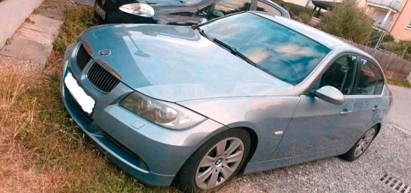 Gebraucht BMW 325 Performance 218 PS (160 kW) 2005 Blau Limousine