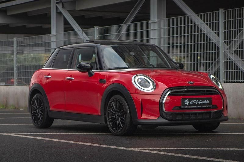 Gebraucht Mini Cooper 136 PS (100 kW) 2023 Rot Kleinwagen