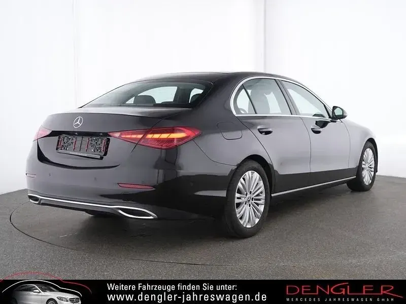 Gebraucht Mercedes C180 Advanced 170 PS (125 kW) 2025 Obsidianschwarz metallic Limousine