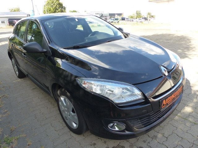 Schwarz Gebraucht 2013 Renault Mégane III Limousine | 5.999 € (Guter Preis) - Bild 1/4