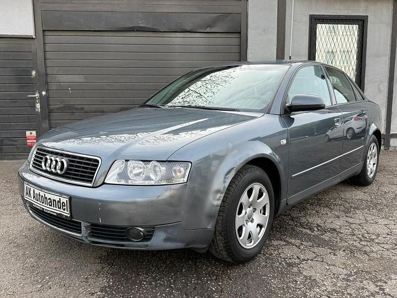 Second-hand Audi A4 131 CP (96 kW) 2002 Gri Berlinǎ