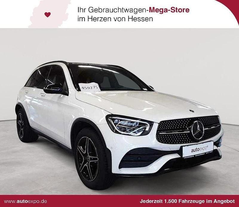 Designo diamantweiß bright Gebraucht 2022 Mercedes GLC400d AMG line SUV | 39.090 € (Fairer Preis) - Bild 1/4