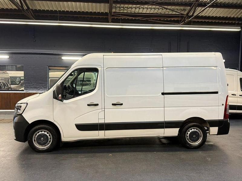 Gebraucht Renault Master 136 PS (100 kW) 2020 Weiß Van / Kleinbus