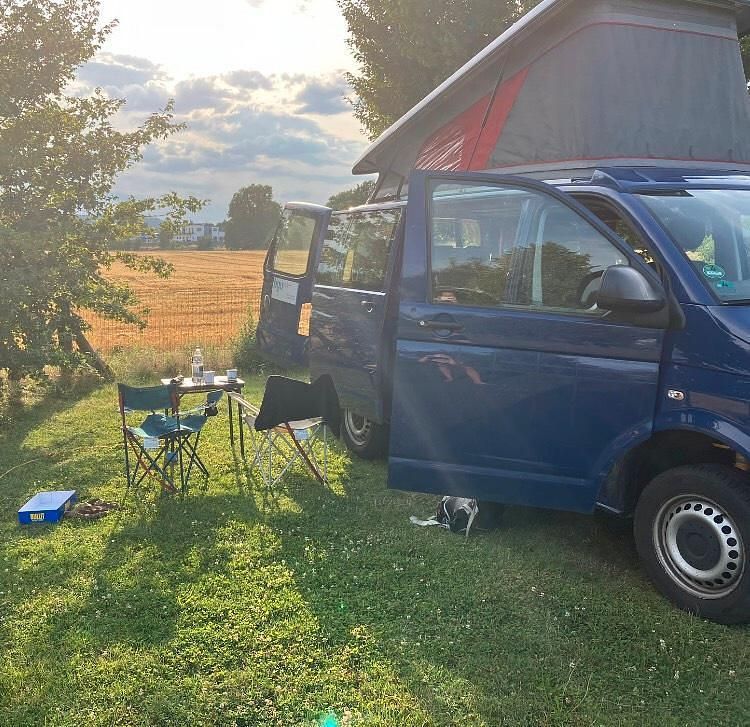 Blau Gebraucht 2014 VW Transporter Van | 17.500 € - Bild 1/4