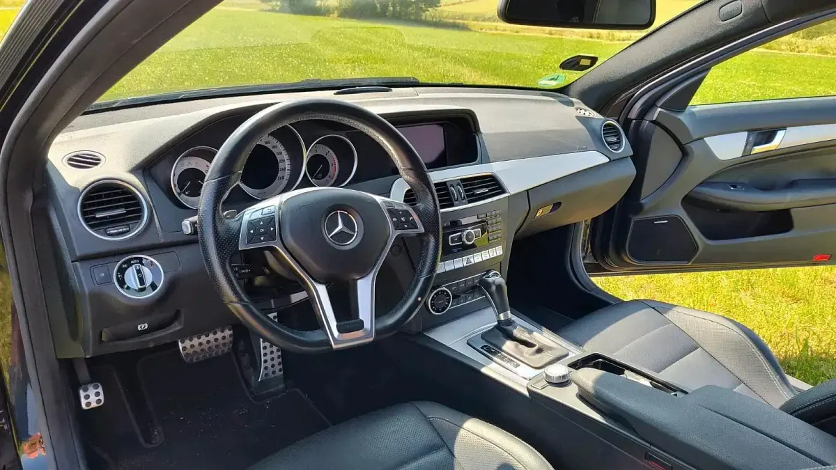 Gebraucht Mercedes C250 204 PS (150 kW) 2013 Schwarz Coupé