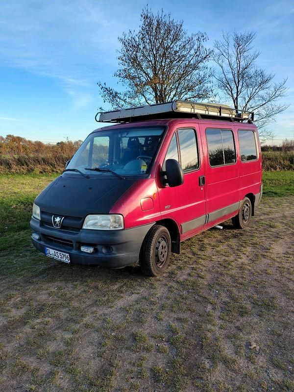 Rot Gebraucht 2006 Peugeot Boxer Van | 3.000 € (Guter Preis) - Bild 1/4