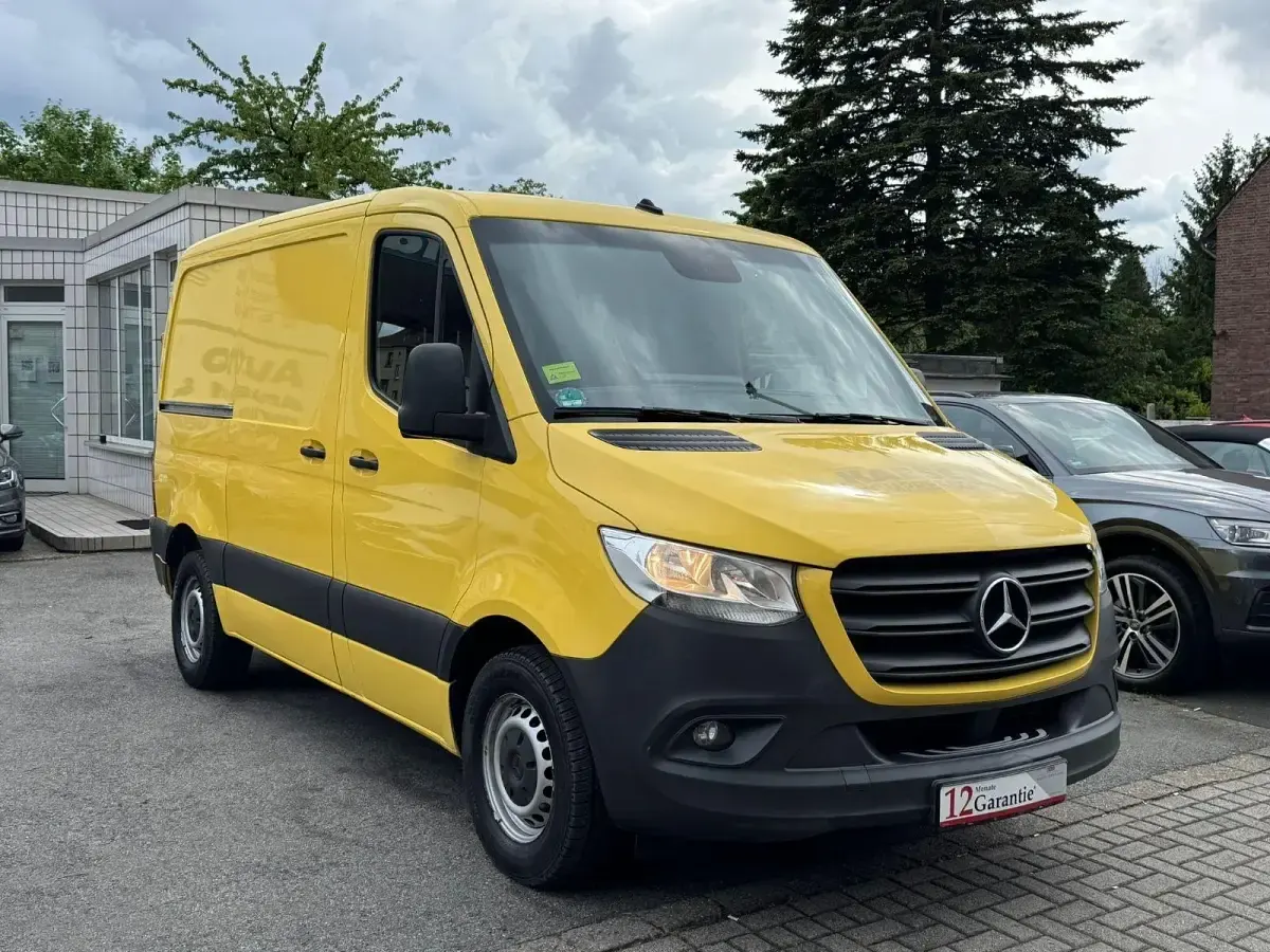 Gebraucht Mercedes Sprinter 163 PS (119 kW) 2020 Gelb Van