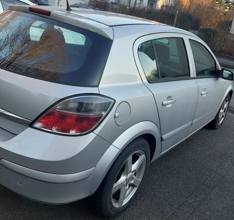 Gebraucht Opel Astra 2008 Silber Kleinwagen
