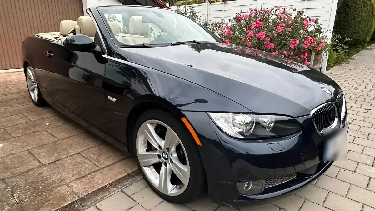 Gebraucht BMW 335 Cabriolet 306 PS (225 kW) 2007 Blau Cabrio
