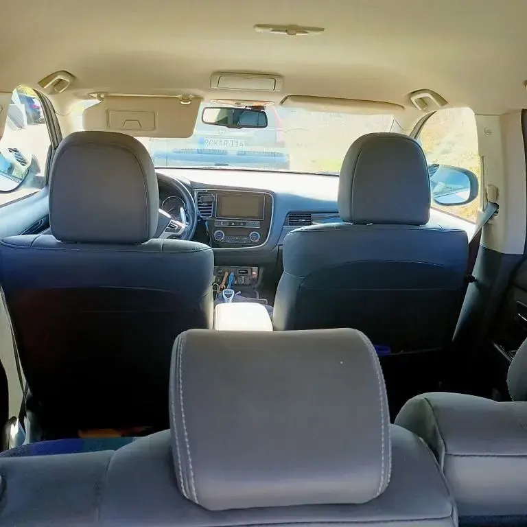 Gebraucht Mitsubishi Outlander P-HEV Basis 224 PS (164 kW) 2019 Weiß SUV