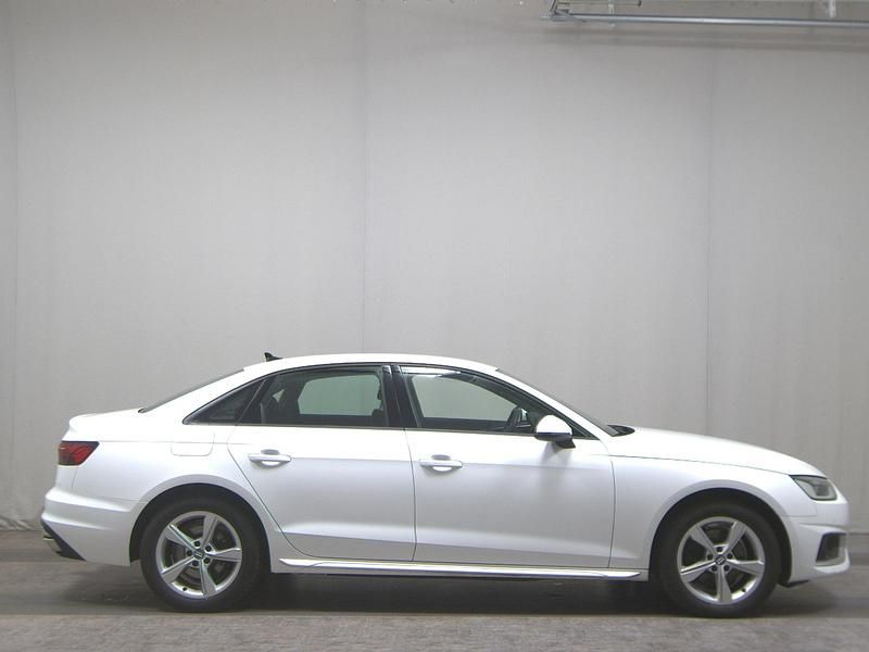 Weiss Gebraucht 2020 Audi A4 Advanced Limousine | 21.480 € (Guter Preis) - Bild 1/4