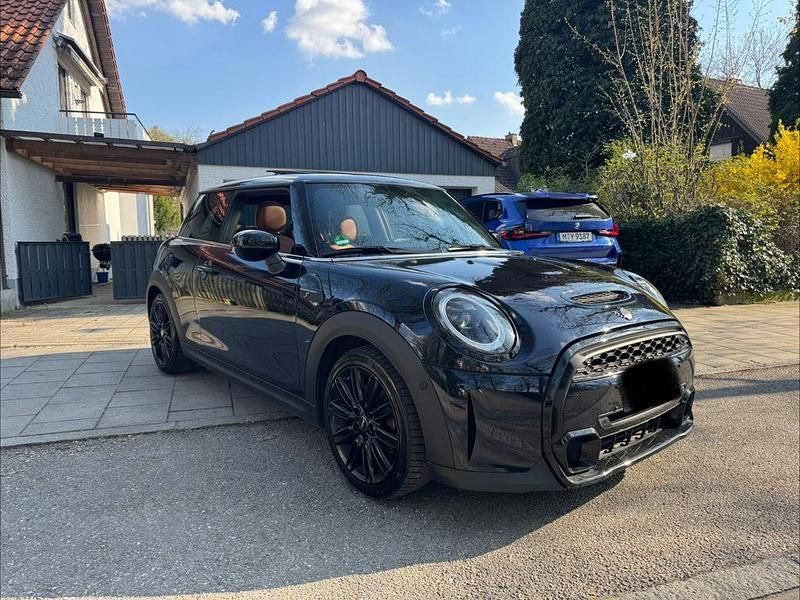 Gebraucht Mini Cooper S Resolute Edition 178 PS (130 kW) 2021 Blau Kleinwagen