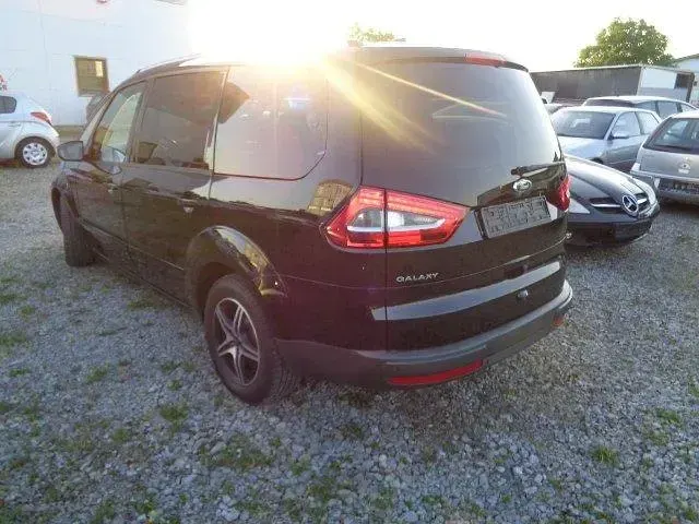Gebraucht Ford Galaxy 140 PS (102 kW) 2011 Schwarz Van / Kleinbus