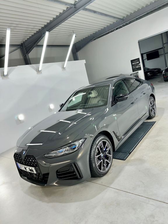 Grau Gebraucht 2023 BMW 430 Gran Coupé Shadowline Coupé | 45.000 € (Fairer Preis) - Bild 1/4
