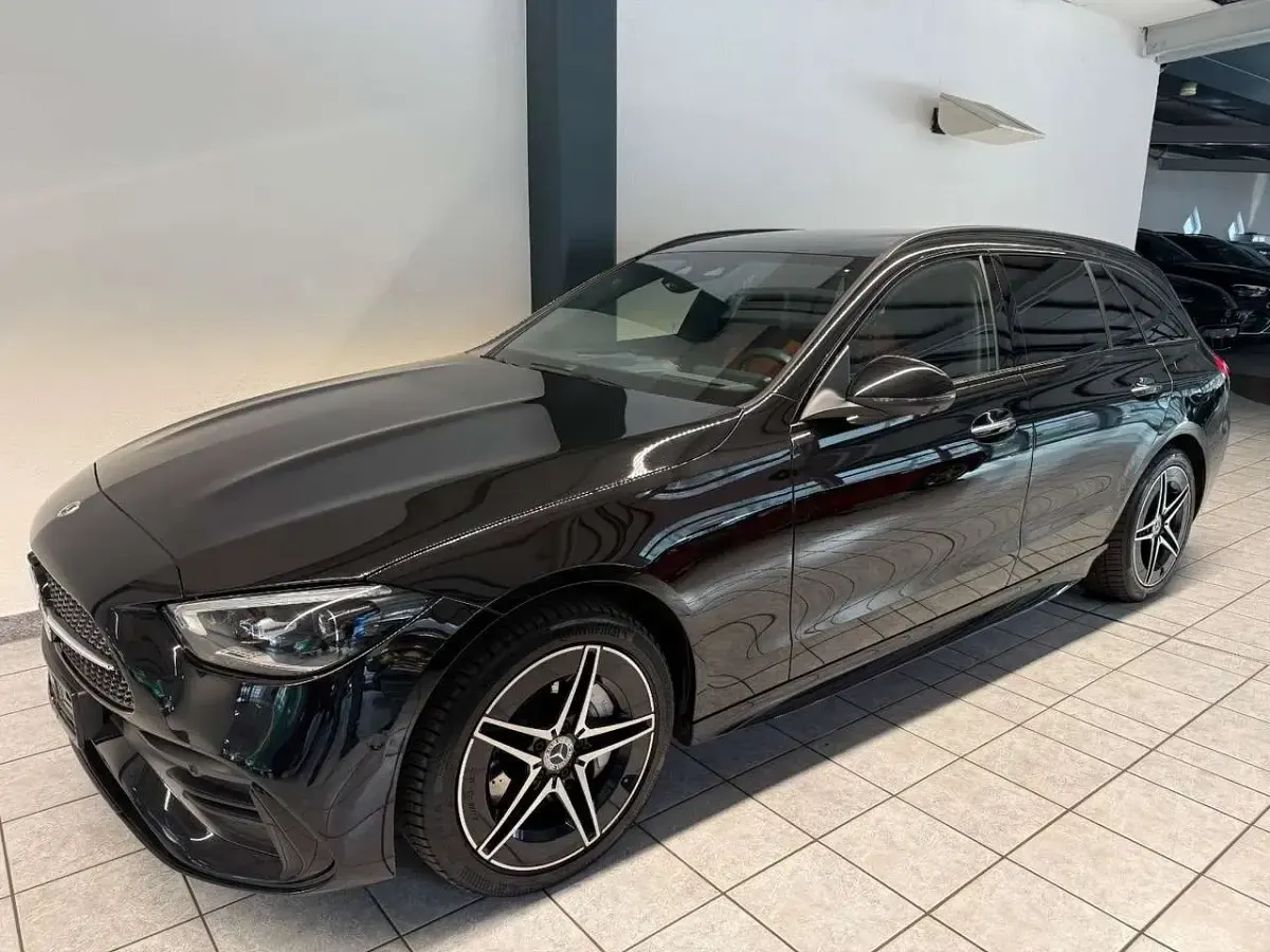 Gebraucht Mercedes C300e AMG line 204 PS (150 kW) 2022 Obsidianschwarz Kombi