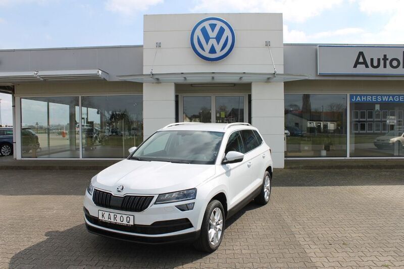 Weiß Gebraucht 2022 Skoda Karoq Style SUV | 28.980 € (Fairer Preis) - Bild 1/4