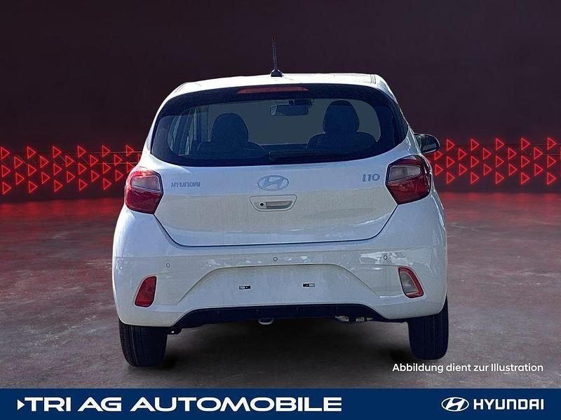 Gebraucht Hyundai i10 Select 63 PS (46 kW) 2025 Atlas white / sol Kleinwagen