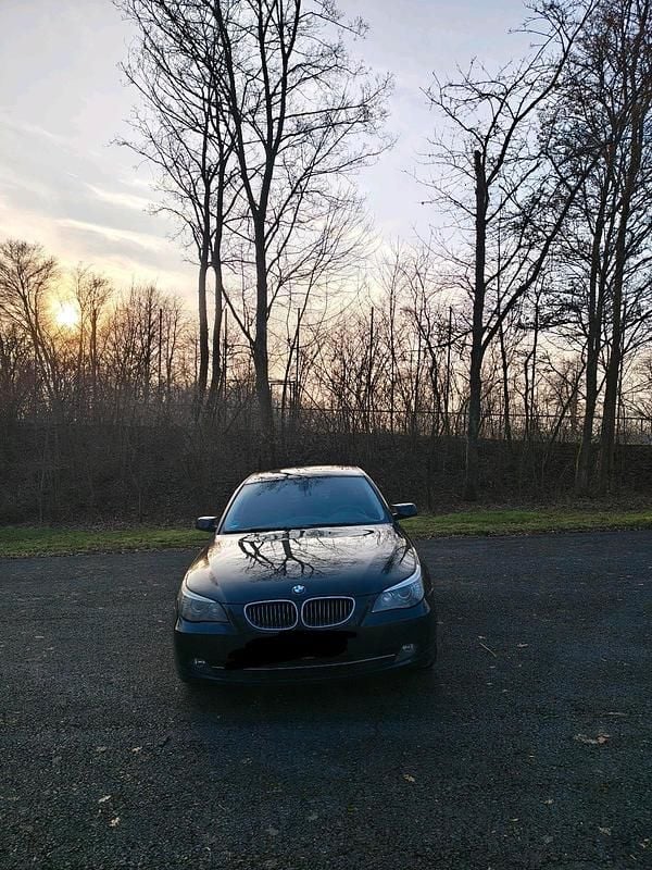 Gebraucht BMW 525 197 PS (144 kW) 2007 Schwarz Limousine