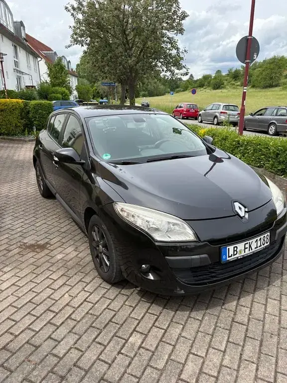 Gebraucht Renault Mégane Dynamique 106 PS (77 kW) 2009 Schwarz Limousine