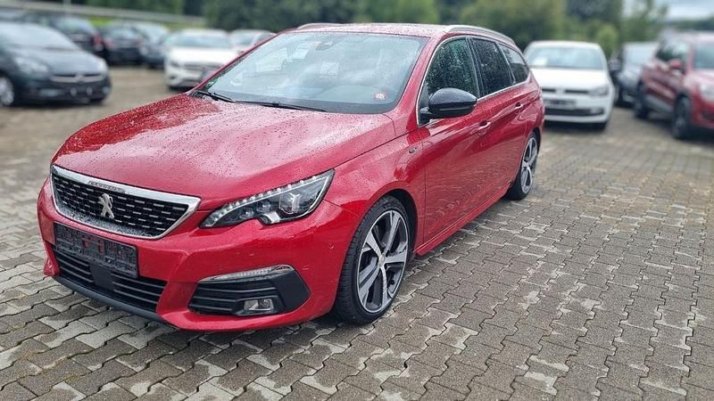 Rot Gebraucht 2019 Peugeot 308 GT Kombi | 13.000 € (Guter Preis) - Bild 1/4