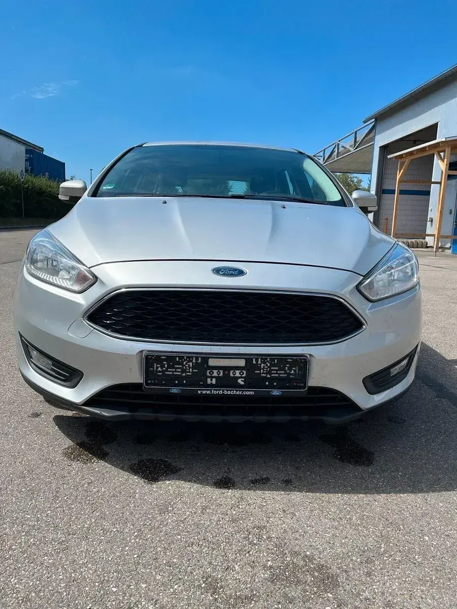Gebraucht Ford Focus Business Edition 120 PS (88 kW) 2018 Silber Kombi