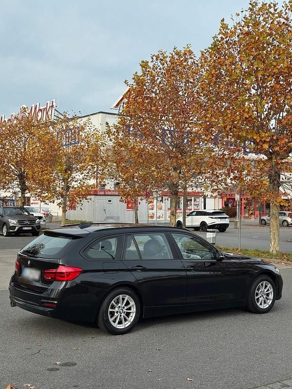 Second-hand BMW 318 150 CP (110 kW) 2019 Negru Break