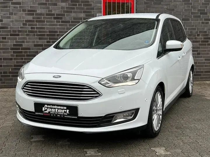 Weiß Gebraucht 2017 Ford Grand C-Max Titanium Van / Kleinbus | 14.950 € (Fairer Preis) - Bild 1/4