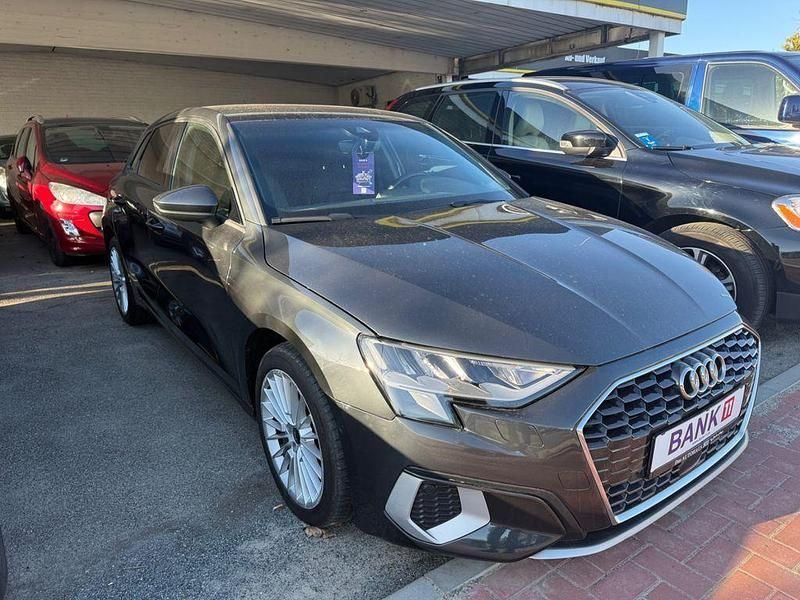 Gebraucht Audi A3 Advanced 110 PS (80 kW) 2021 Grau Limousine