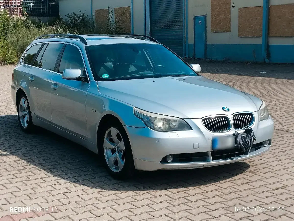 Gebraucht BMW 525 Sport Line 177 PS (130 kW) 2006 Silber Kombi