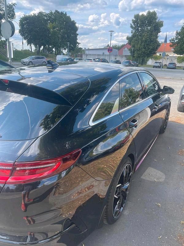 Schwarz Gebraucht 2025 Kia ProCeed GT GT-Line Kleinwagen | 19.500 € - Bild 1/4