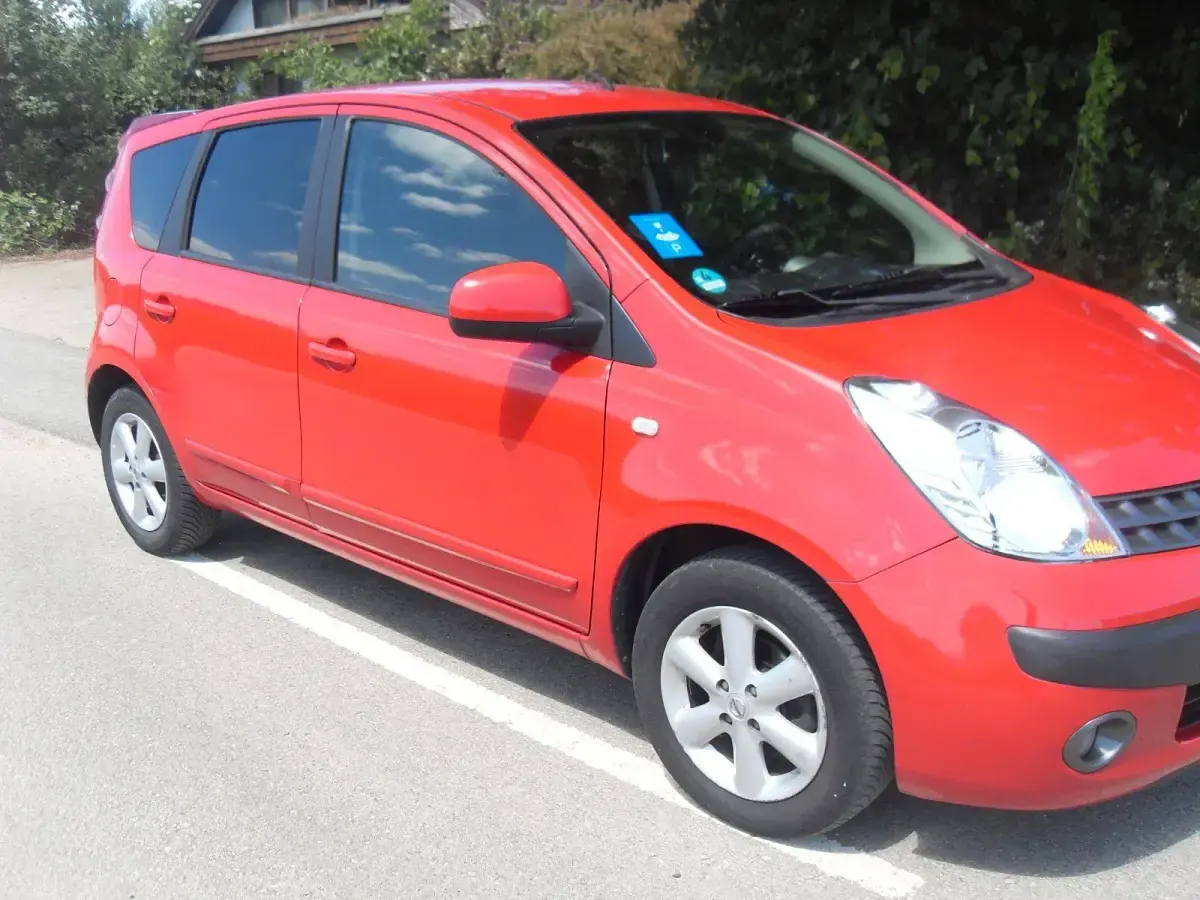 Gebraucht Nissan Note 110 PS (80 kW) 2006 Rot Kleinwagen