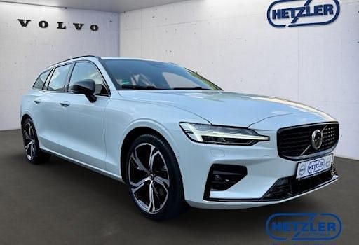 Gebraucht Volvo V60 Plus 197 PS (144 kW) 2024 Weiß Kombi