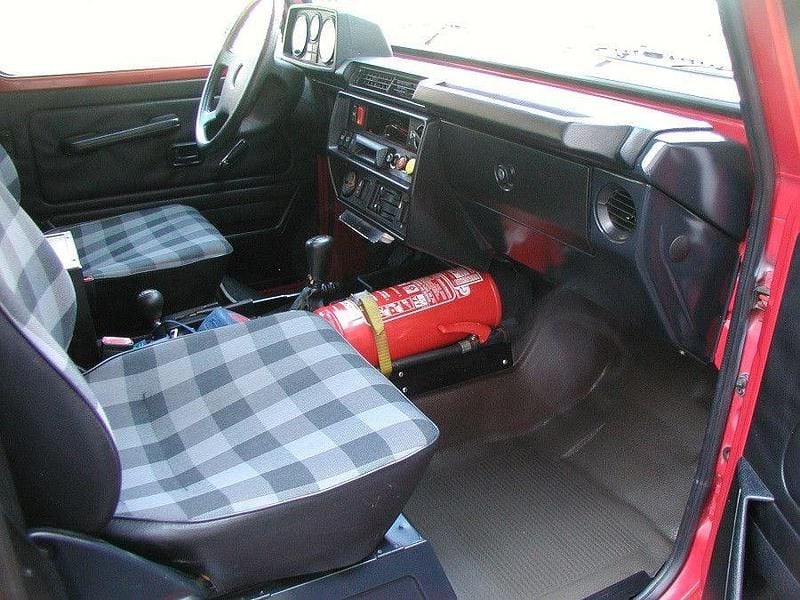 Gebraucht Mercedes G230 122 PS (89 kW) 1995 Rot SUV