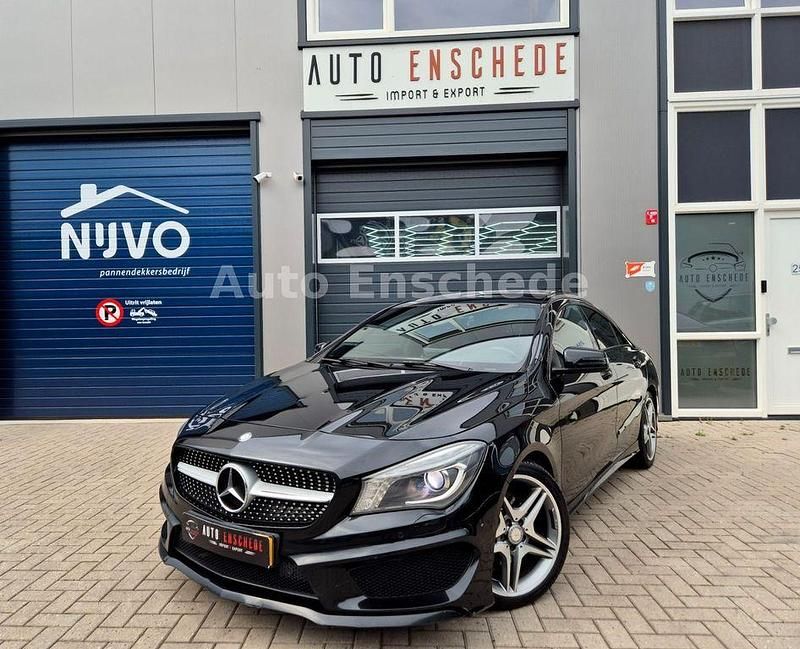 Schwarz Gebraucht 2016 Mercedes CLA200 AMG Coupé | 12.750 € (Fairer Preis) - Bild 1/4