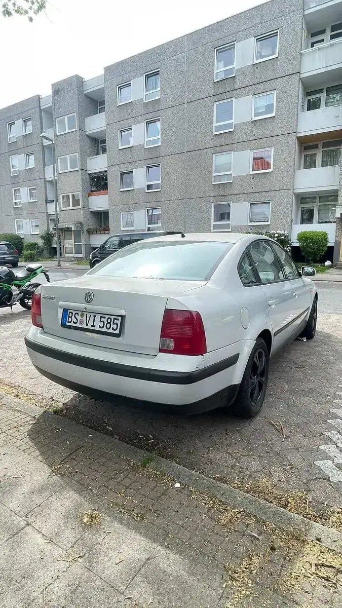 Gebraucht VW Passat 101 PS (74 kW) 1996 Kleinwagen