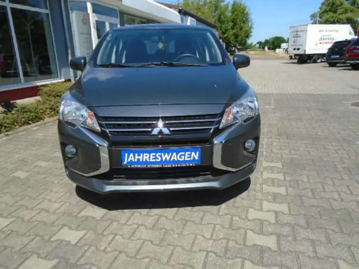 Gebraucht Mitsubishi Space Star Select 71 PS (52 kW) 2025 Basaltgrau Kleinwagen