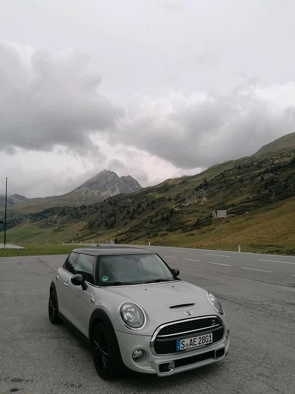 Silber Gebraucht 2014 Mini John Cooper Works Kleinwagen | 11.000 € - Bild 1/4