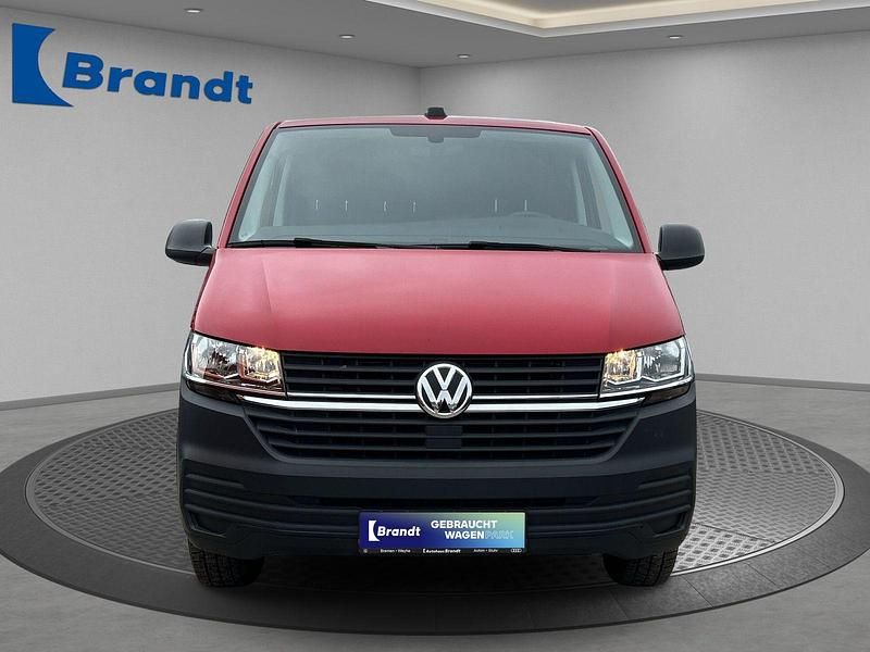 Gebraucht VW T6.1 110 PS (80 kW) 2024 Kirschrot Van