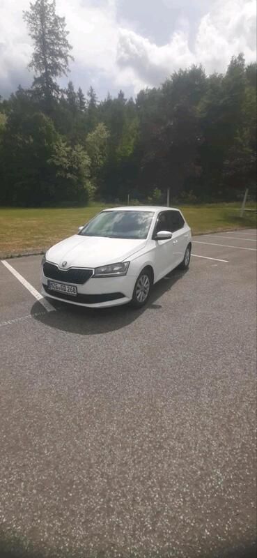 Weiß Gebraucht 2019 Skoda Fabia Kombi | 4.500 € (Superpreis) - Bild 1/4
