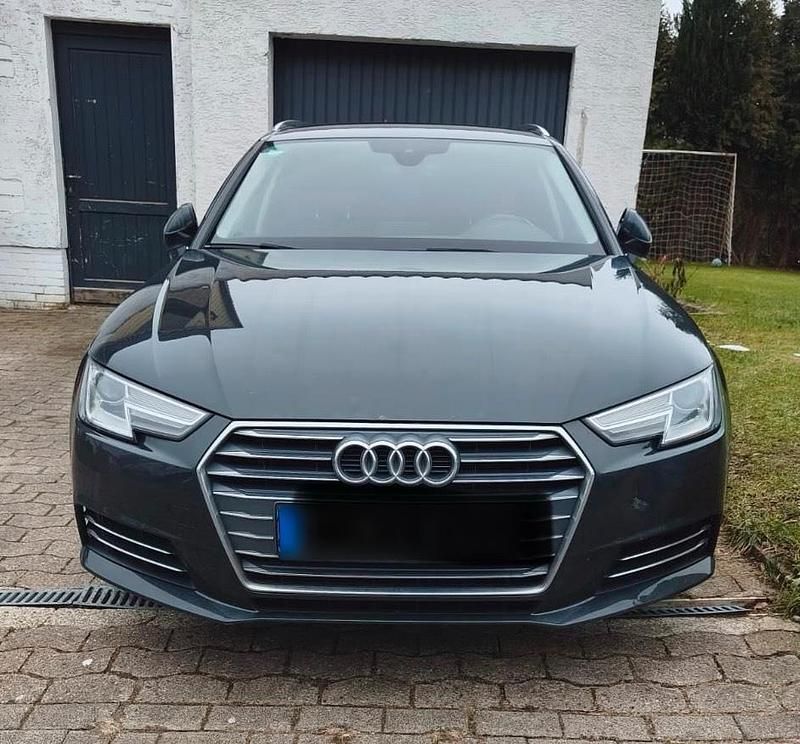Gebraucht Audi A4 150 PS (110 kW) 2016 Schwarz Kombi
